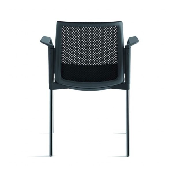 Silla de visita o multiproposito Nik, estructura de 4 patas cromadas o negras, asiento y resplado tapizado o de respaldo de malla. Brazos fijos