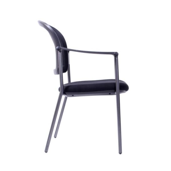 Silla de visita Confort, estructura de 4 patas pintadas color gris con negro, respaldo de malla y asiento tapizado, con brazos