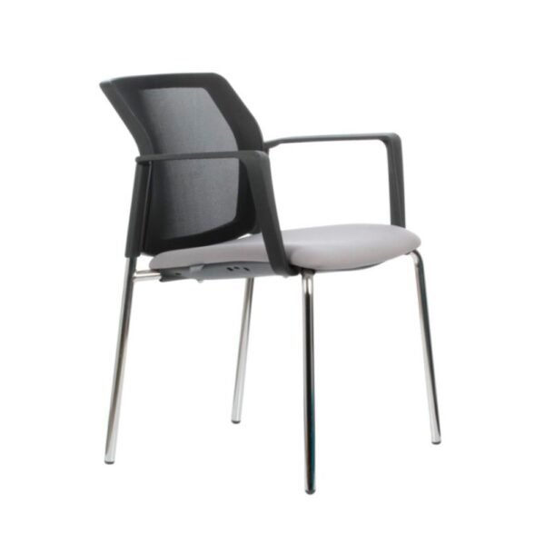 Silla de visita o multiproposito Logan base de patas cromada o negra, asiento tapizado respaldo de malla. Con brazos fijos