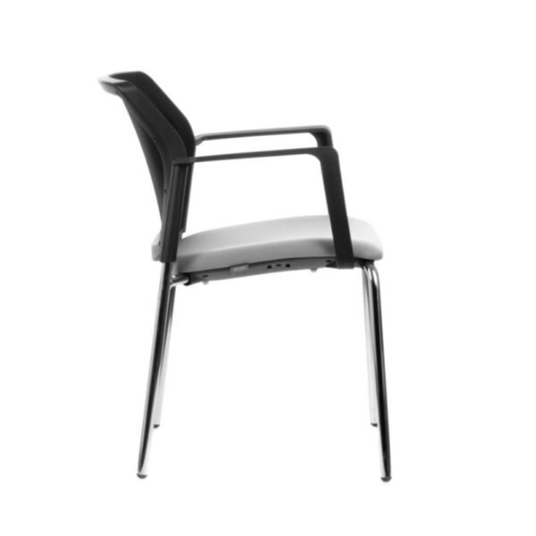Silla de visita o multiproposito Logan base de patas cromada o negra, asiento tapizado respaldo de malla. Con brazos fijos