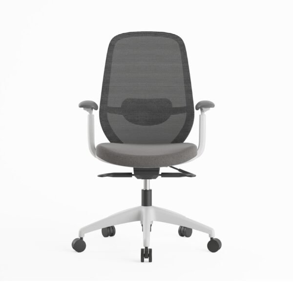 silla ejecutiva o gerencial estructura gris, asiento tapizado color gris, respaldo de malla gris, con cabecero tapizado, brazos regulables, mecanismo autopesante