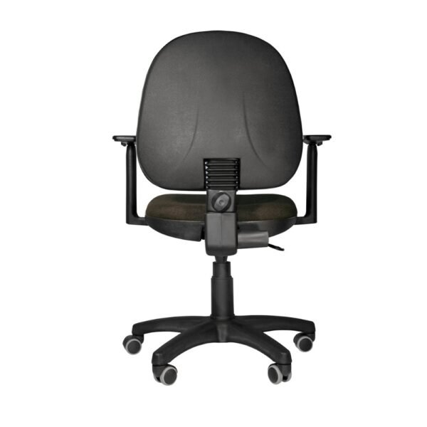 Silla operativa de respaldo medio pivotal, asiento y respaldo tapizados. Brazos opcionales