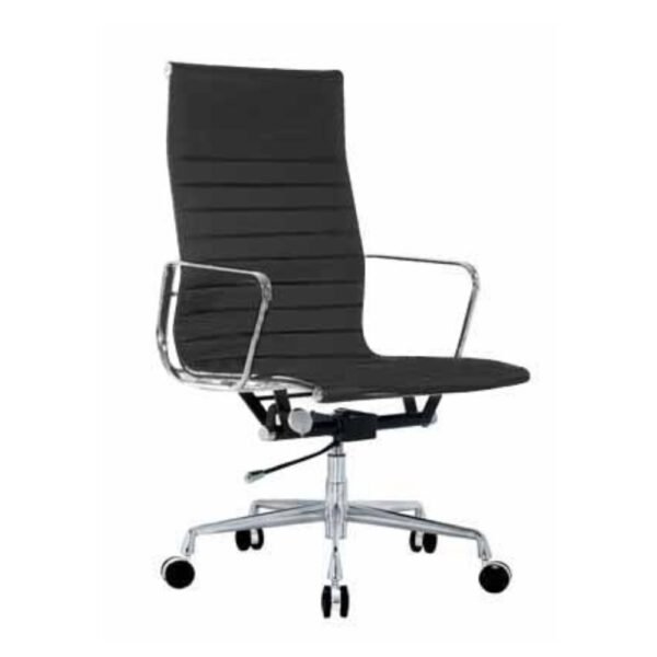 Silla de respaldo alto, completa tapizada en ecocuero, brazos metalicos cromados, estrella cromada
