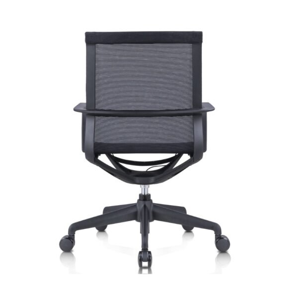 Silla ejecutiva Fly asiento y respaldo de malla de una pieza, base negra, brazos fijos.